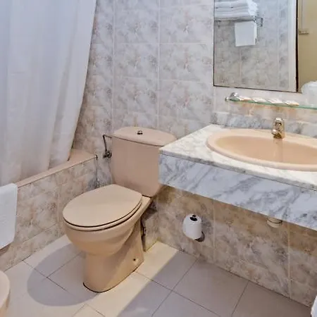 Hotel Vila Calella 호텔 칼레라