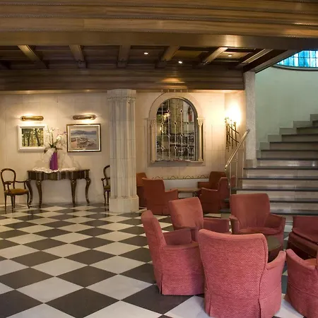 Hotel Vila Calella 3* Καλέλα