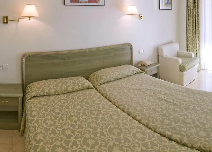 Отель Hotel Vila Calella