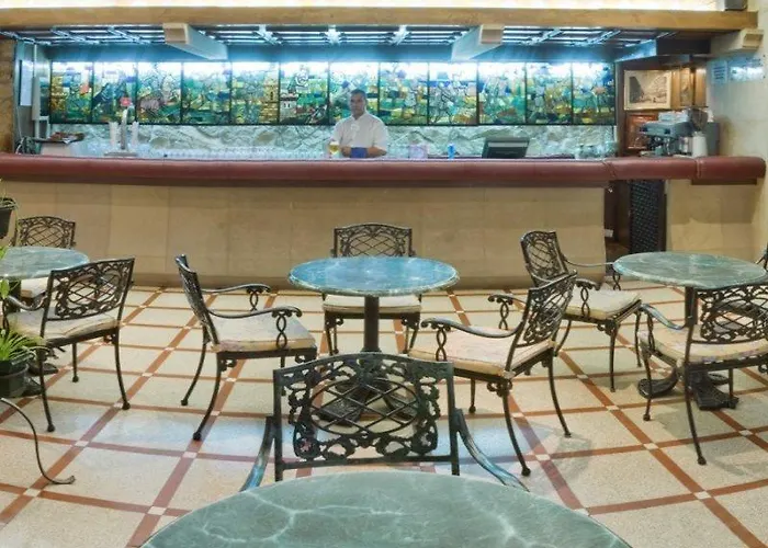 Hotel Vila Calella Отель Калелья