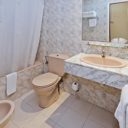 Hotel Vila Calella Otel