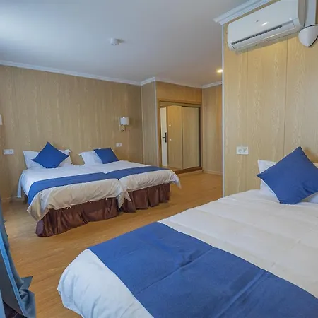 فندق Hotel Vila Calella 3*