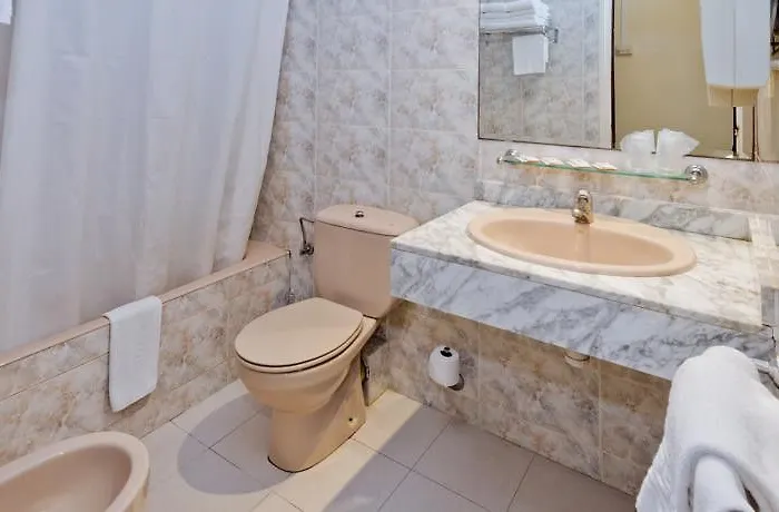 Hotel Vila Calella فندق كاليليا