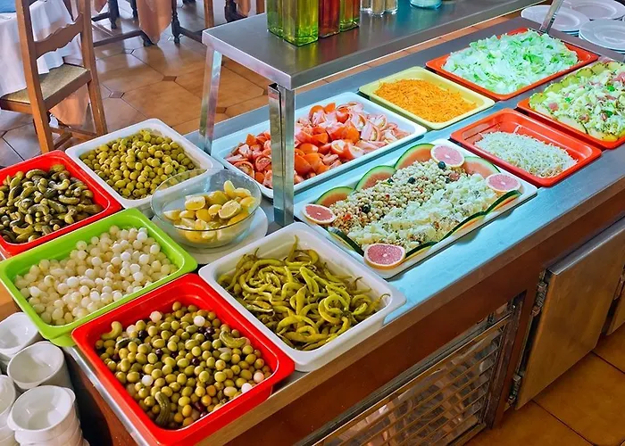 Hotel Vila Calella 3* كاليليا