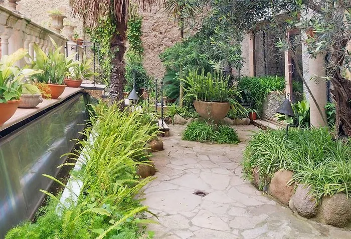 Hotel Vila Calella فندق 3*